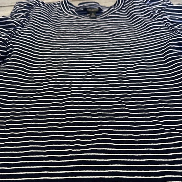 Banana Republic Striped  Ruffle Sleeve Top - Navy and White Women’s Small - Picture 5 of 5